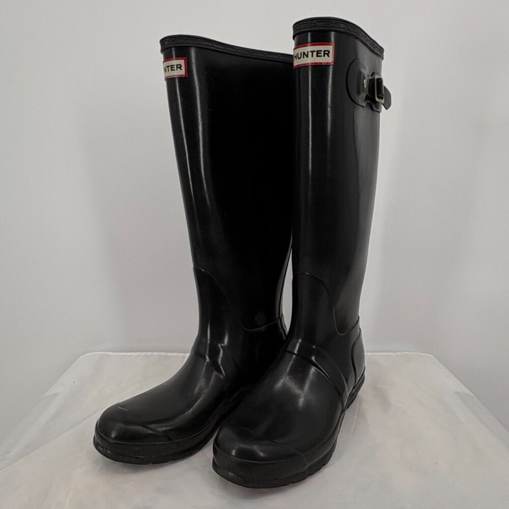 Hunter Tall Gloss Black Rain Boots, Size 7, Work Boots Equestrian Farm Chore